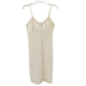 Vintage Vanity Fair Ivory Slip Dress Lingerie Sz 34